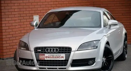 AUDI TT 