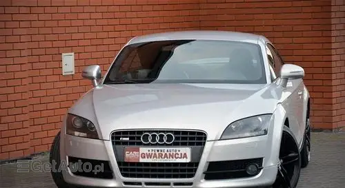 AUDI TT 