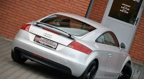 AUDI TT 