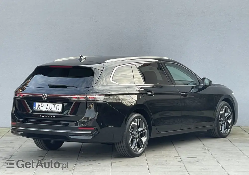 VOLKSWAGEN Passat Variant 2.0 TDI SCR Elegance DSG