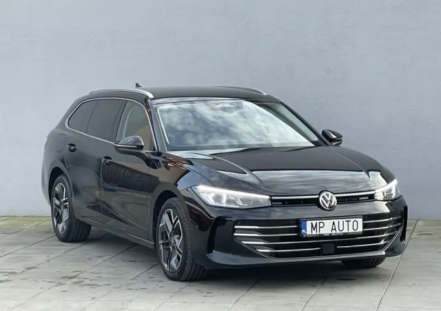 VOLKSWAGEN Passat Variant 2.0 TDI SCR Elegance DSG