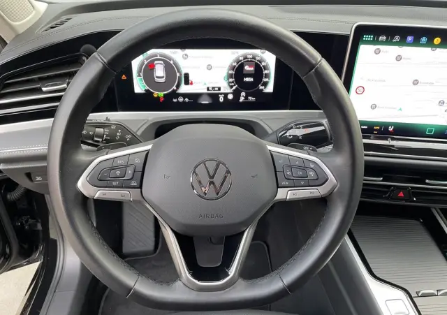 VOLKSWAGEN Passat Variant 2.0 TDI SCR Elegance DSG
