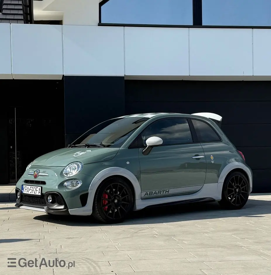 ABARTH 695 1.4 T-Jet 16v