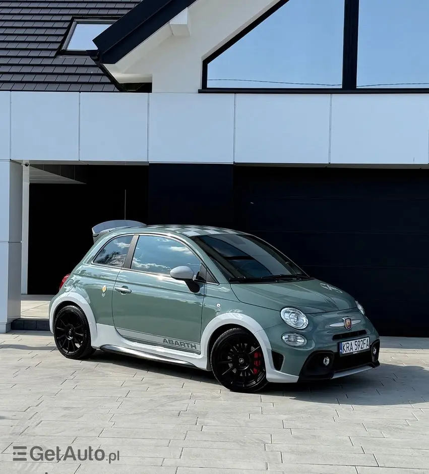 ABARTH 695 1.4 T-Jet 16v