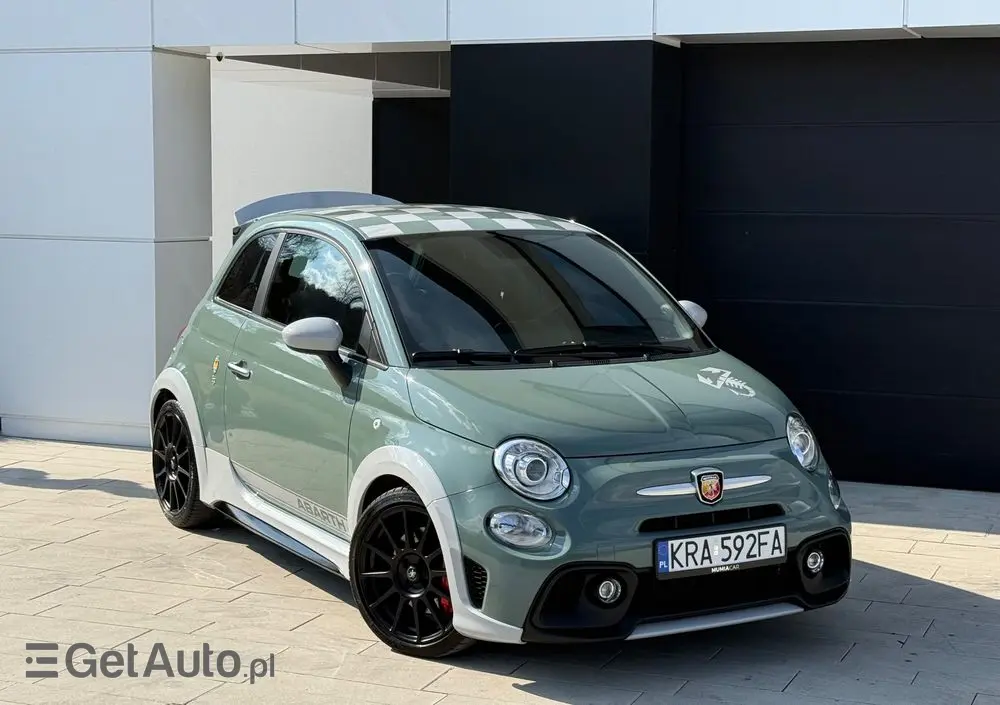 ABARTH 695 1.4 T-Jet 16v