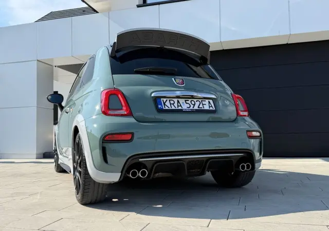 ABARTH 695 1.4 T-Jet 16v