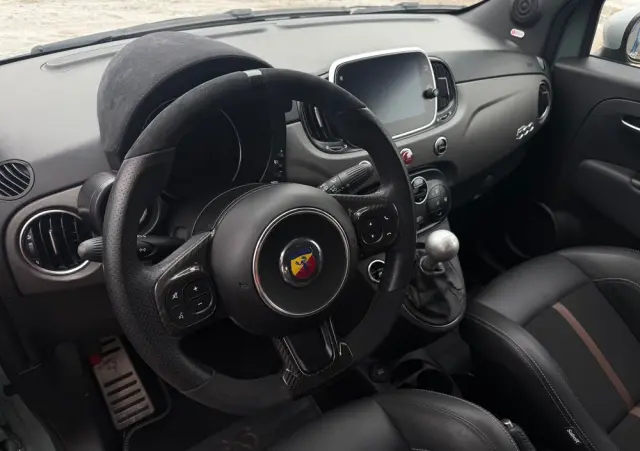ABARTH 695 1.4 T-Jet 16v