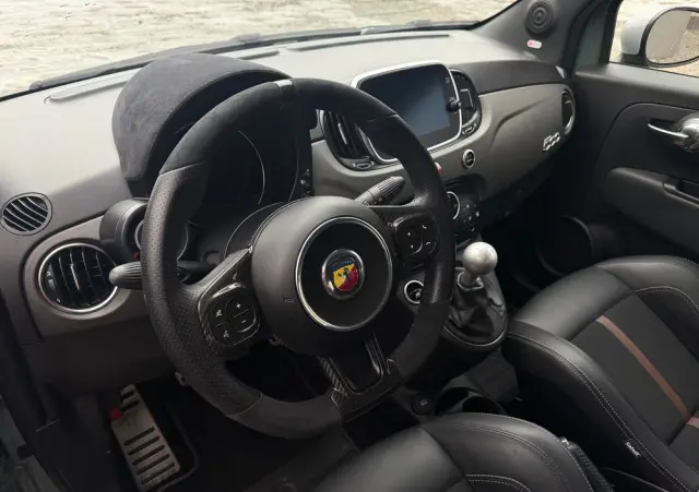 ABARTH 695 1.4 T-Jet 16v