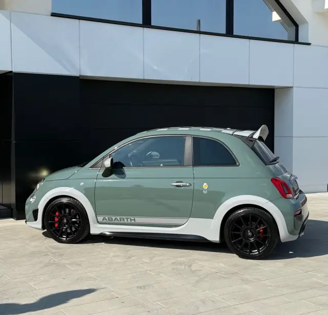 ABARTH 695 1.4 T-Jet 16v