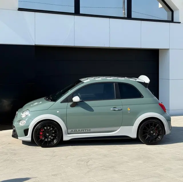 ABARTH 695 1.4 T-Jet 16v