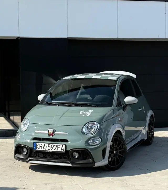 ABARTH 695 1.4 T-Jet 16v
