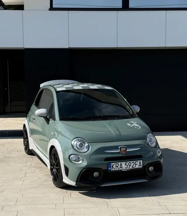 ABARTH 695 1.4 T-Jet 16v