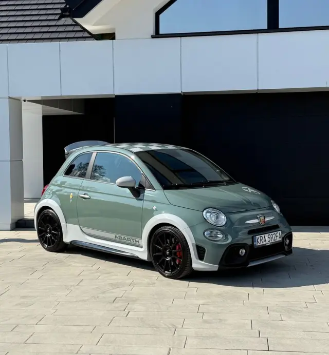 ABARTH 695 1.4 T-Jet 16v
