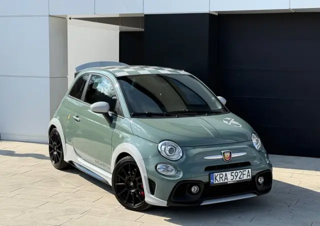 ABARTH 695 1.4 T-Jet 16v