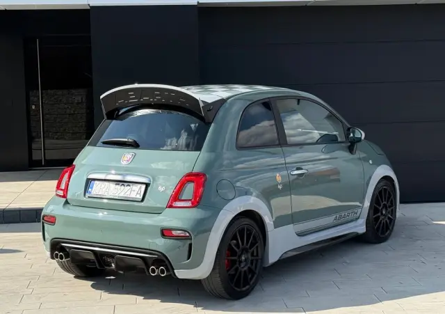 ABARTH 695 1.4 T-Jet 16v