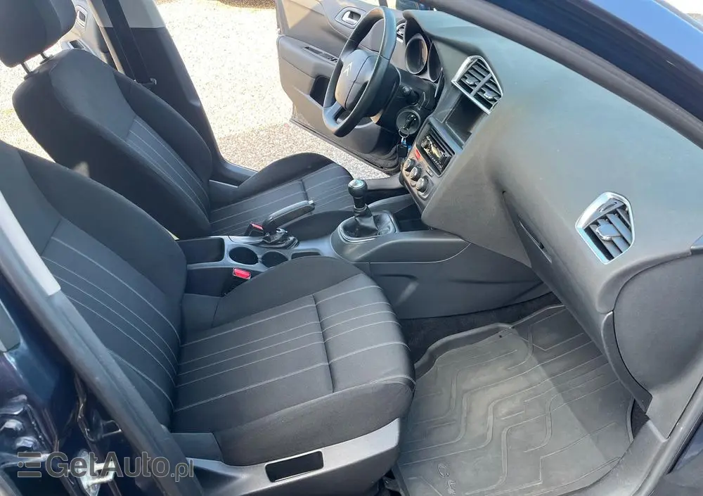 CITROËN C4 VTi 120 Attraction