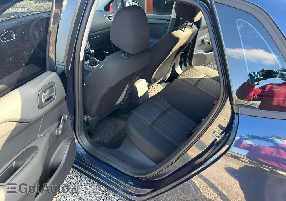 CITROËN C4 VTi 120 Attraction