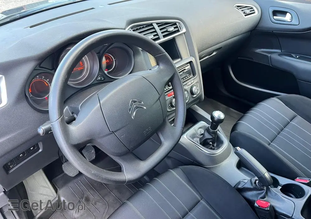CITROËN C4 VTi 120 Attraction