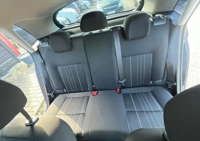 CITROËN C4 VTi 120 Attraction