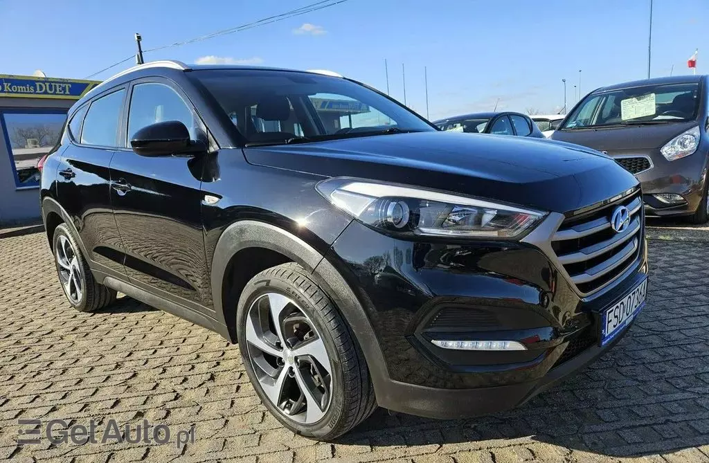 HYUNDAI Tucson 