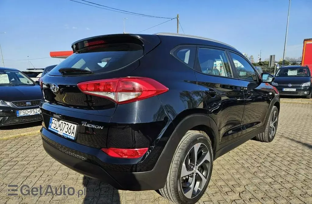 HYUNDAI Tucson 