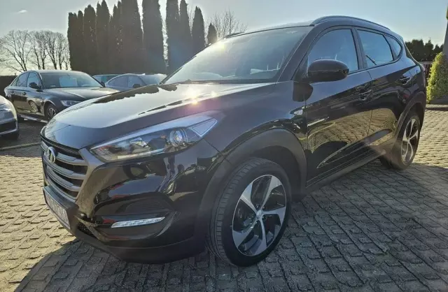 HYUNDAI Tucson 