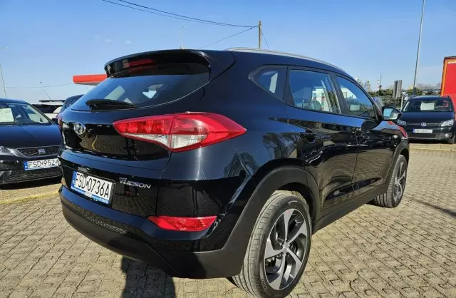 HYUNDAI Tucson 