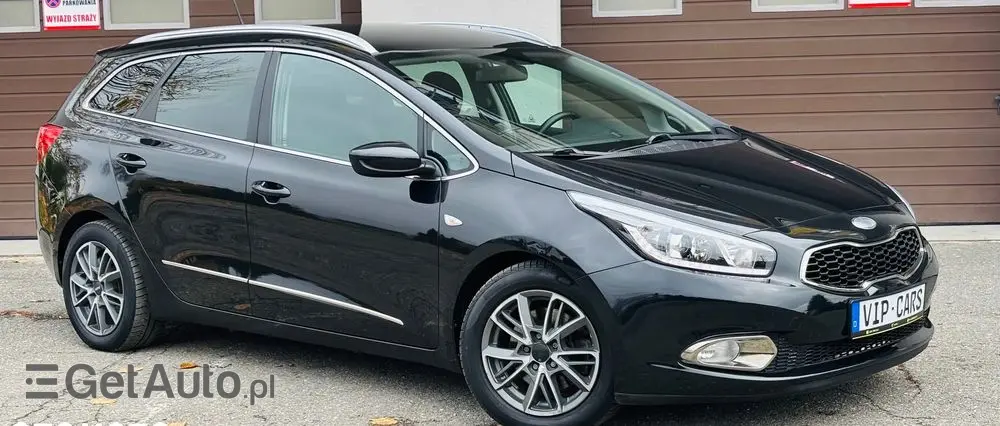 KIA Ceed 1.6 CRDi 128 ISG Dream Team Edition