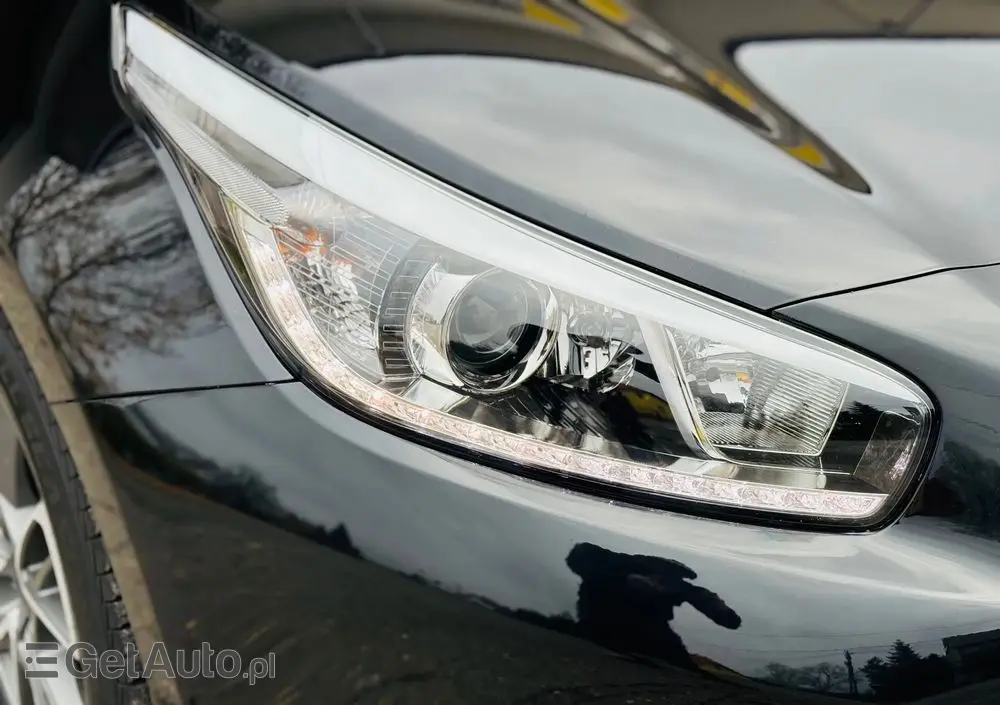 KIA Ceed 1.6 CRDi 128 ISG Dream Team Edition