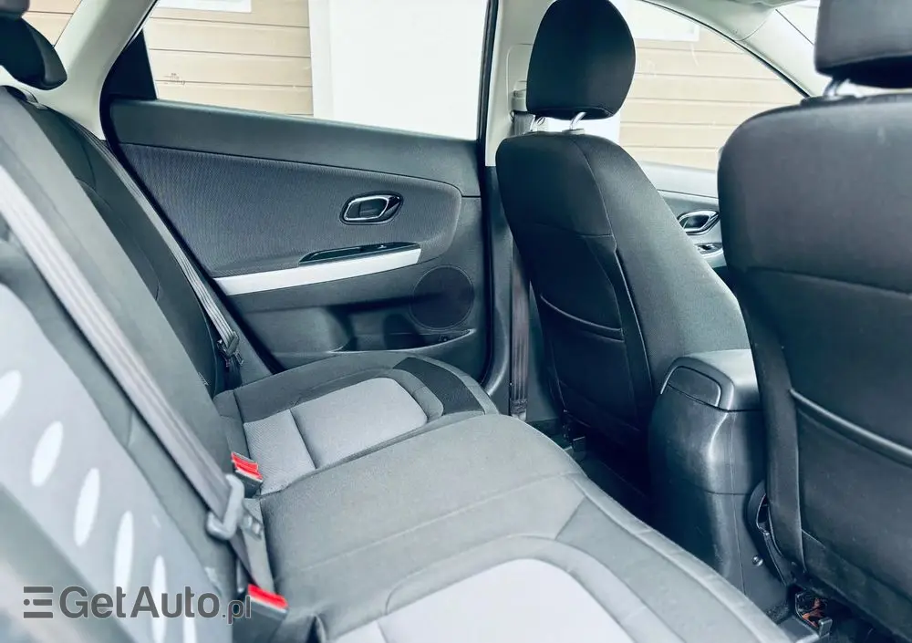 KIA Ceed 1.6 CRDi 128 ISG Dream Team Edition