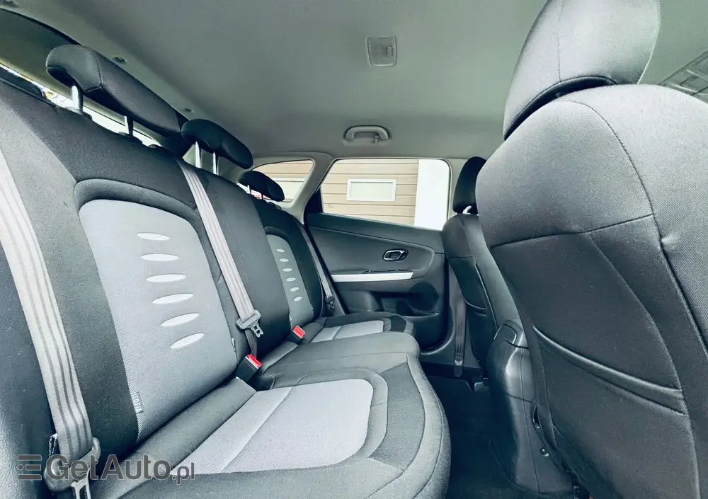 KIA Ceed 1.6 CRDi 128 ISG Dream Team Edition