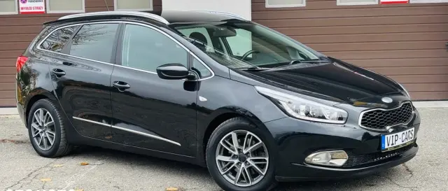 KIA Ceed 1.6 CRDi 128 ISG Dream Team Edition