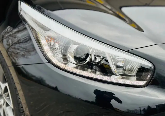 KIA Ceed 1.6 CRDi 128 ISG Dream Team Edition