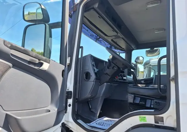 SCANIA P340 6X4 BORDMATIC / HDS HIAB 122/ Import Francja 