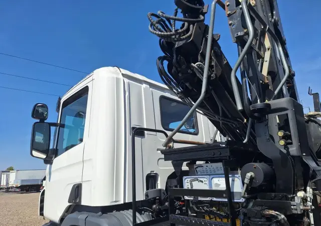 SCANIA P340 6X4 BORDMATIC / HDS HIAB 122/ Import Francja 