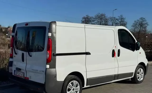 OPEL Vivaro 