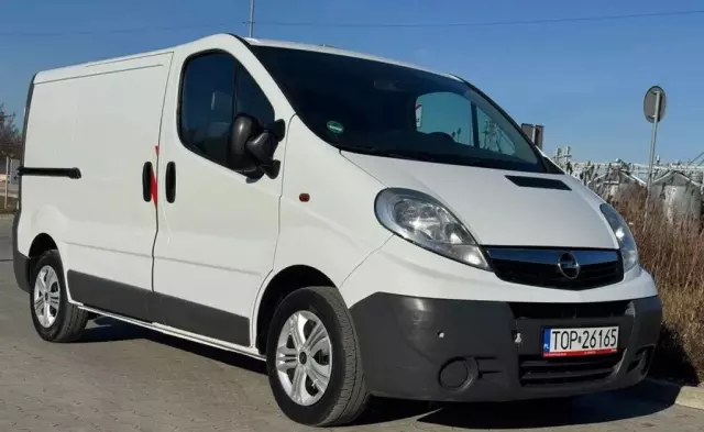 OPEL Vivaro 