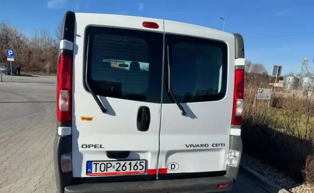 OPEL Vivaro 