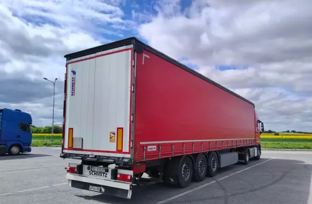 SCHMITZ Cargobull 