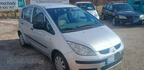 MITSUBISHI Colt 