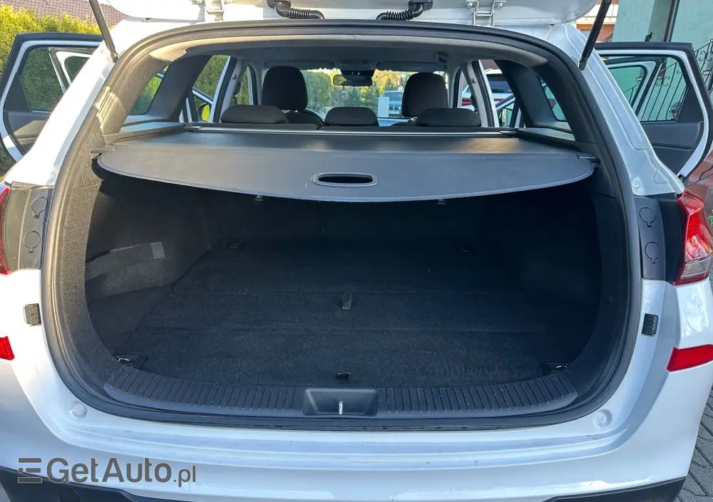 HYUNDAI I30 Blue Kombi 1.4 Trend