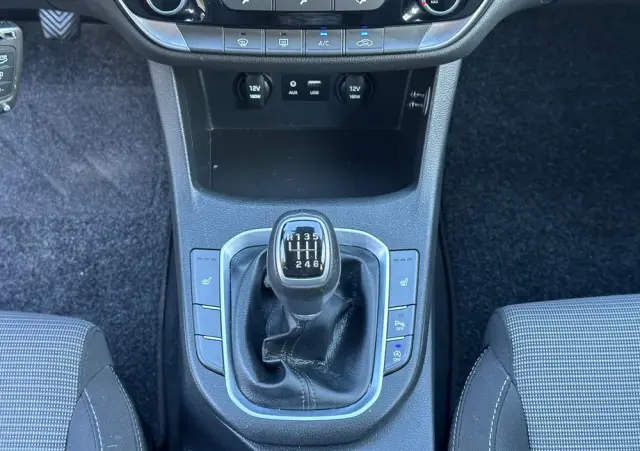 HYUNDAI I30 Blue Kombi 1.4 Trend