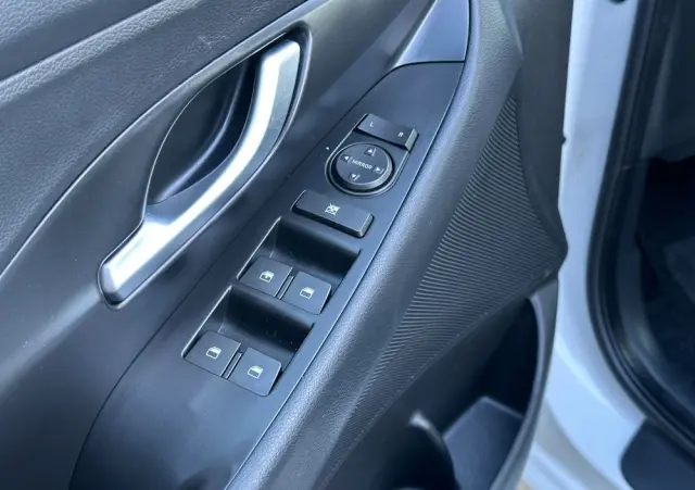 HYUNDAI I30 Blue Kombi 1.4 Trend