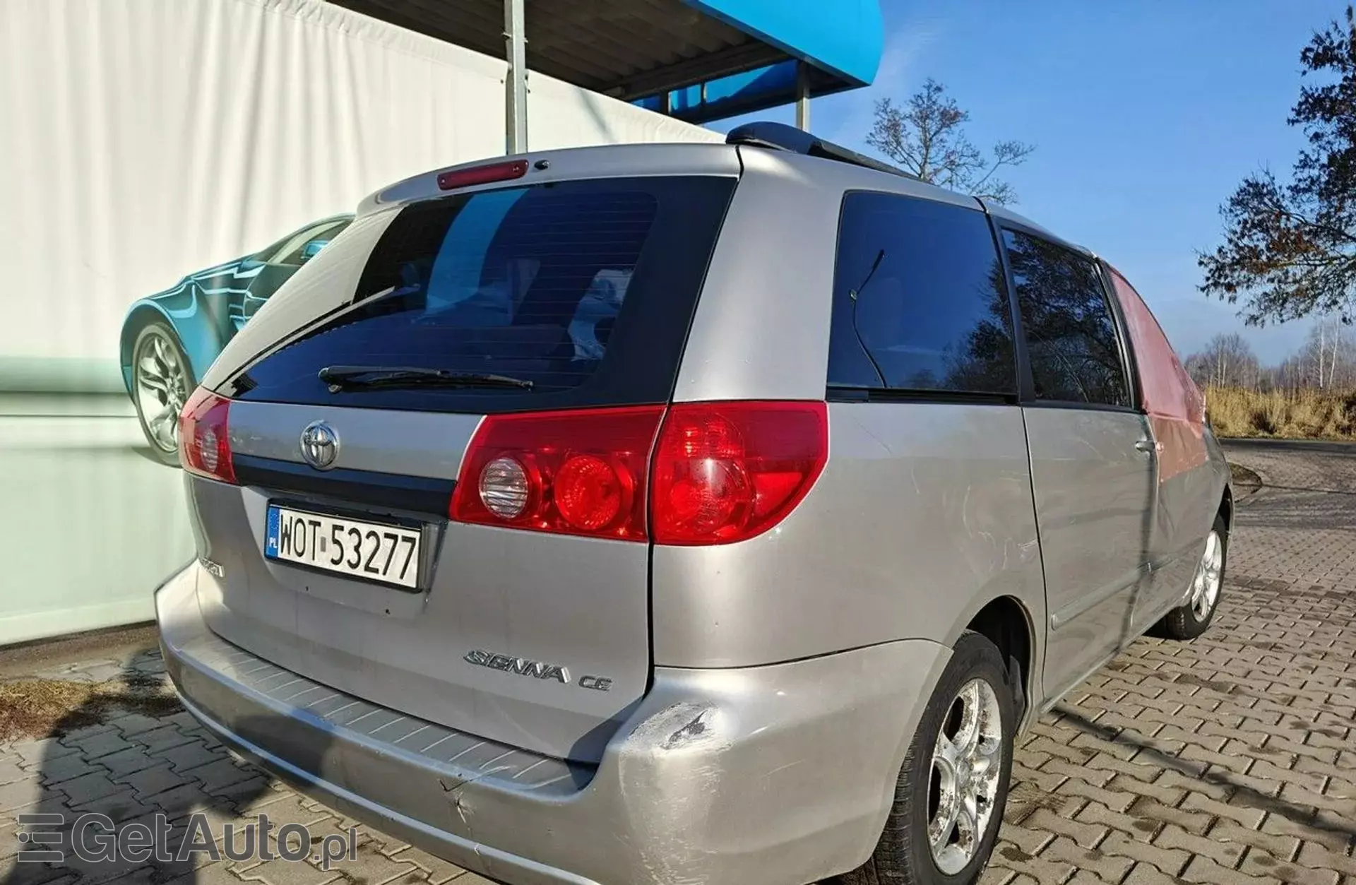 TOYOTA Sienna 