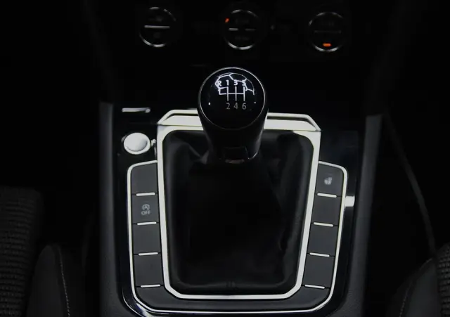 VOLKSWAGEN Arteon 2.0 TDI SCR Essence