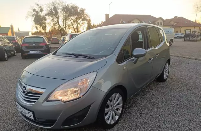 OPEL Meriva 