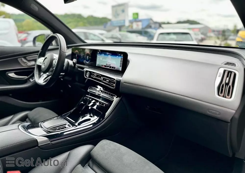 MERCEDES-BENZ EQC 400 4-Matic Sport