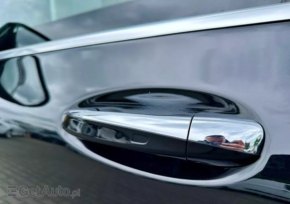 MERCEDES-BENZ EQC 400 4-Matic Sport