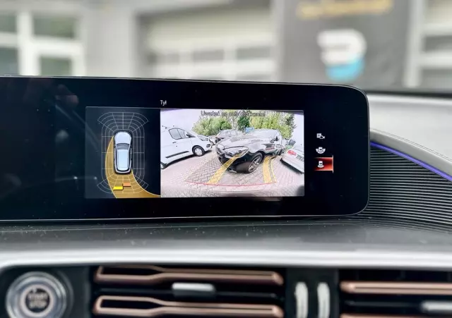 MERCEDES-BENZ EQC 400 4-Matic Sport