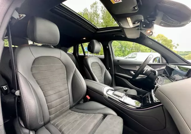 MERCEDES-BENZ EQC 400 4-Matic Sport